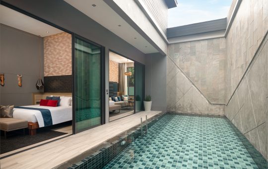 1.Hero shot_15_Sapphire